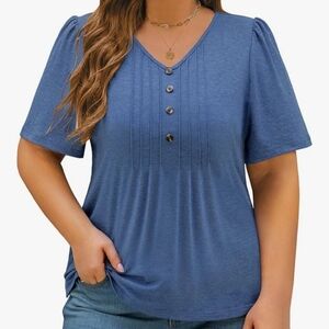 Fantaslook. Women's Blue V-Neck Short Sleeve Buttoned Top. Size 4X. NWT.